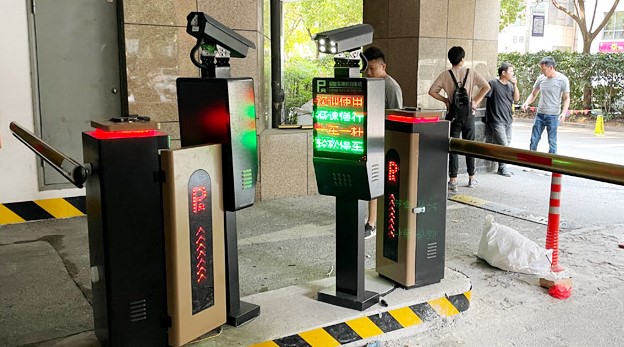 停车场管理系统之监控功能(图1)